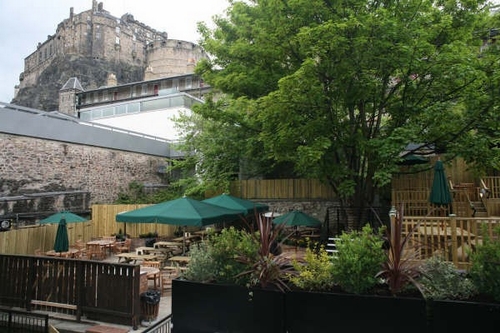 Beehive Inn Beehive Inn