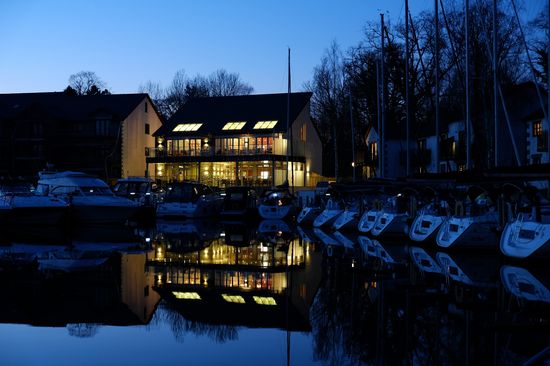 Boathouse Bar & Restaurant Boathouse Bar & Restaurant