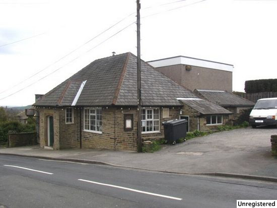 Cowcliffe & Netheroyd Hill Liberal Club Cowcliffe & Netheroyd Hill Liberal Club