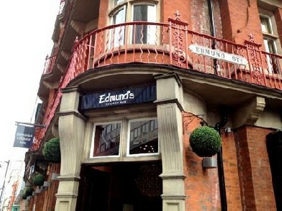 Edmunds Lounge Bar Edmunds Lounge Bar